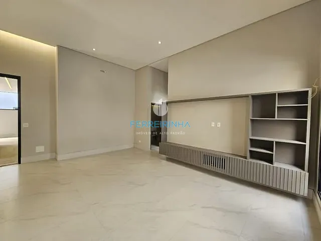 Casa com 450m² 3 quartos e 5 banheiros, à venda, no bairro Jardim do Golfe em São José dos Campos