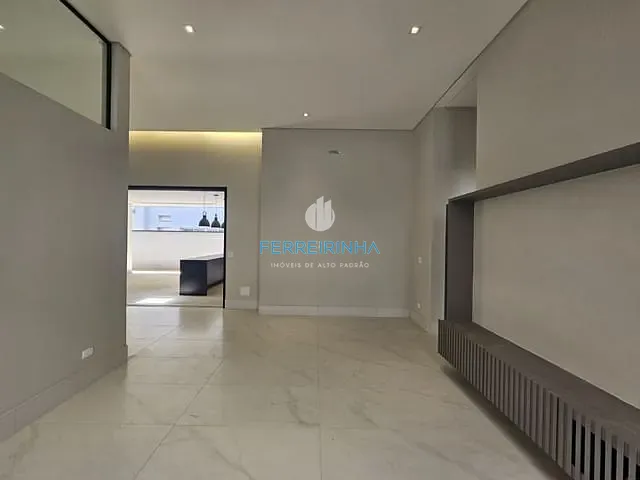 Casa com 450m² 3 quartos e 5 banheiros, à venda, no bairro Jardim do Golfe em São José dos Campos