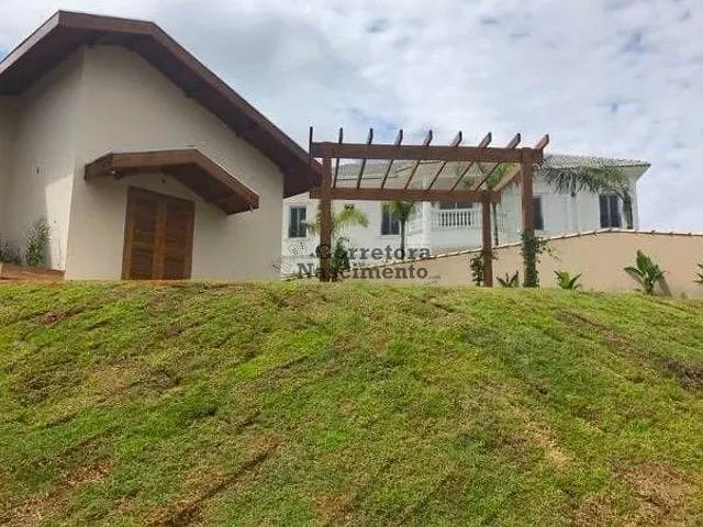 Casa com 1360m² 4 quartos e 5 banheiros, à venda, no bairro Jardim Terras de Santa Helena em Jacareí
