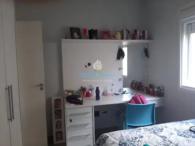 Casa com 451m² 4 quartos e 5 banheiros, à venda, no bairro Urbanova em São José dos Campos