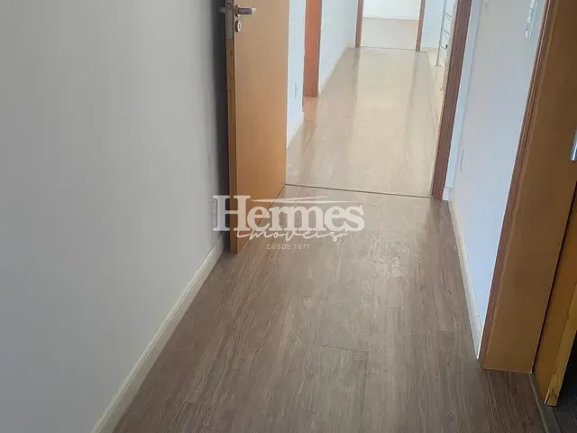 Casa com 380m² 3 quartos e 4 banheiros, à venda, no bairro Jardim América em Paulínia