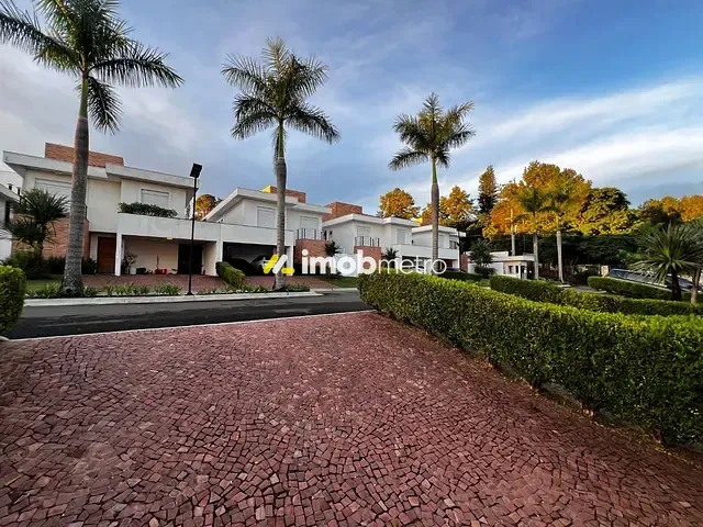 Casa com 400m² 4 quartos e 7 banheiros, à venda, no bairro Gramado em Campinas