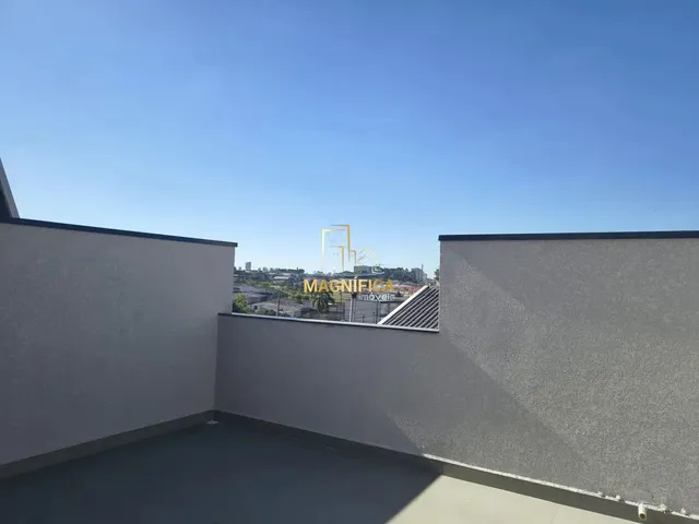 Casa 3 quartos e 4 banheiros, à venda, no bairro Pinheirinho em Curitiba