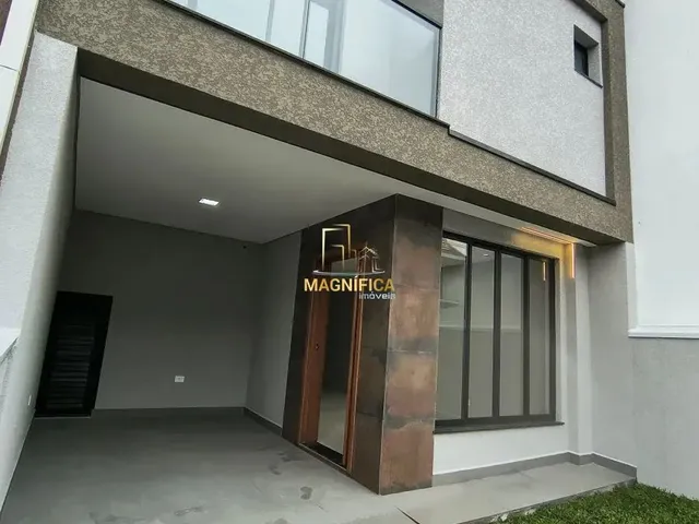 Casa 3 quartos e 4 banheiros, à venda, no bairro Pinheirinho em Curitiba