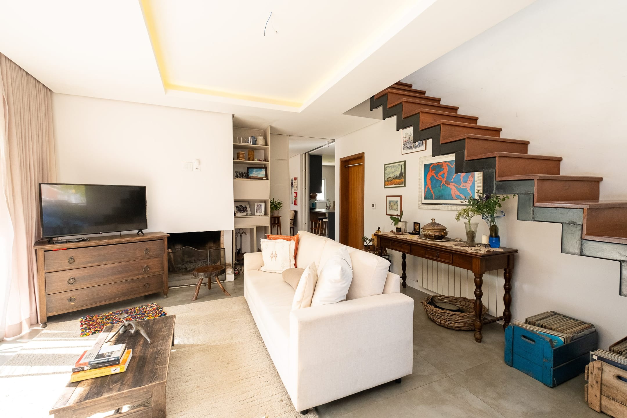 Casa na Dom Joaquim com 3 suítes, piscina, energia solar e 317m² – espaço, conforto e localização valorizada.