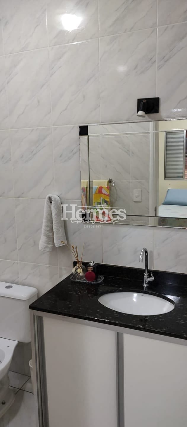 Casa à venda com 2 quartos, 72m² - Foto 7