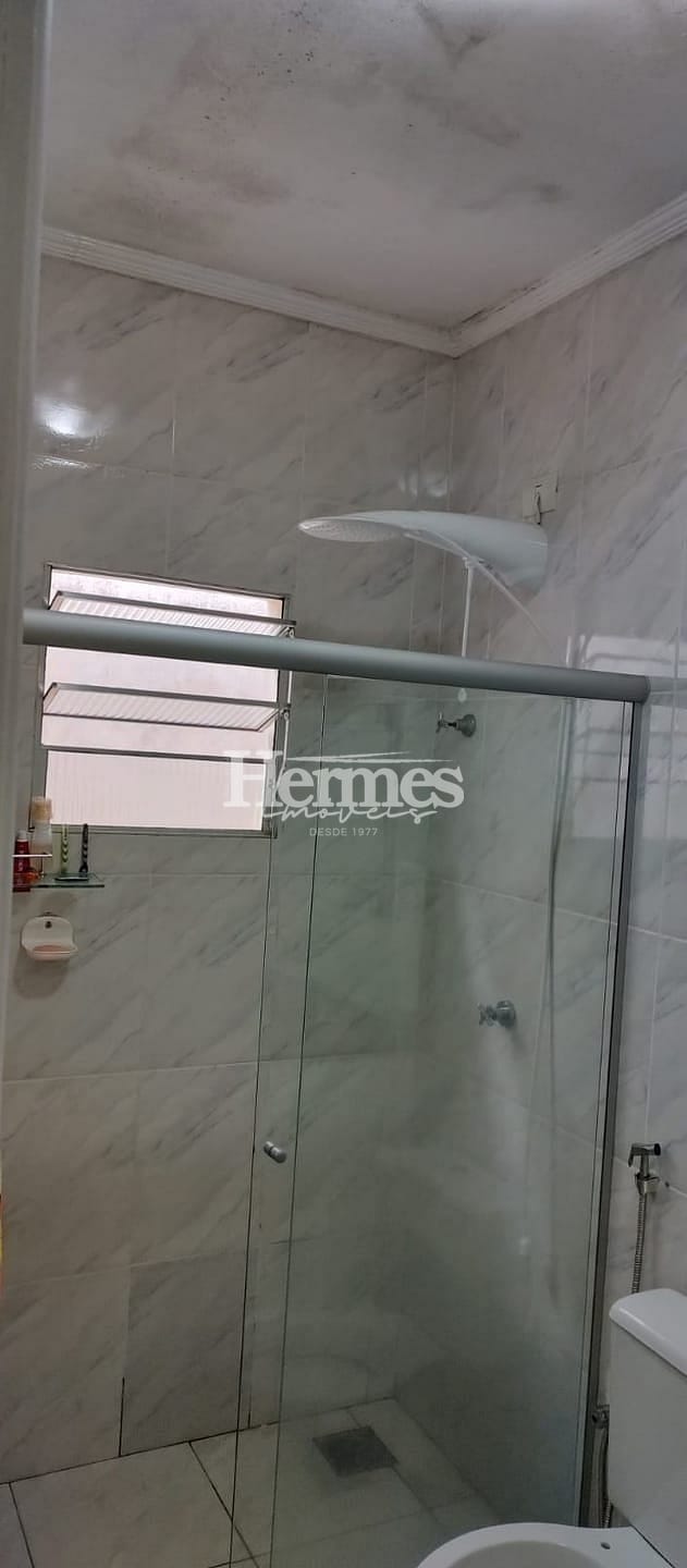 Casa à venda com 2 quartos, 72m² - Foto 5