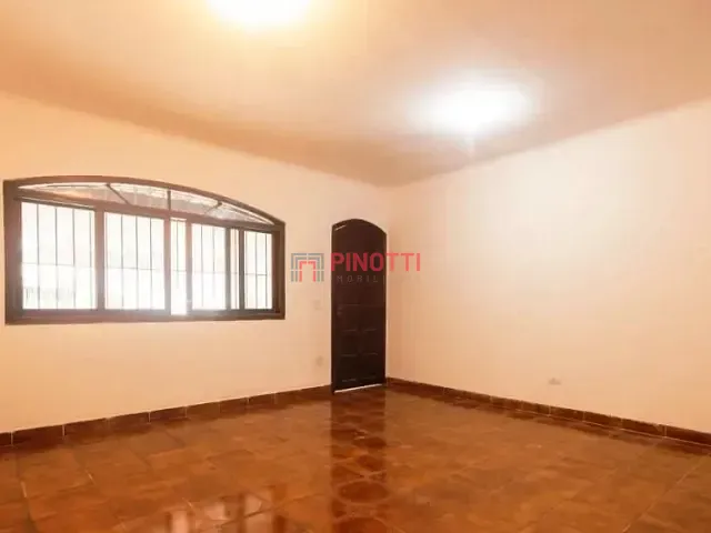 Casa 2 quartos e 1 banheiro, à venda, no bairro Nova Petrópolis em São Bernardo do Campo