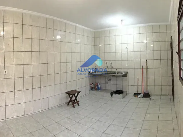 Casa com 323m² 3 quartos e 1 banheiro, à venda, no bairro Jardim Satélite em São José dos Campos