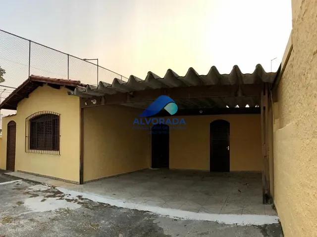 Casa com 323m² 3 quartos e 1 banheiro, à venda, no bairro Jardim Satélite em São José dos Campos