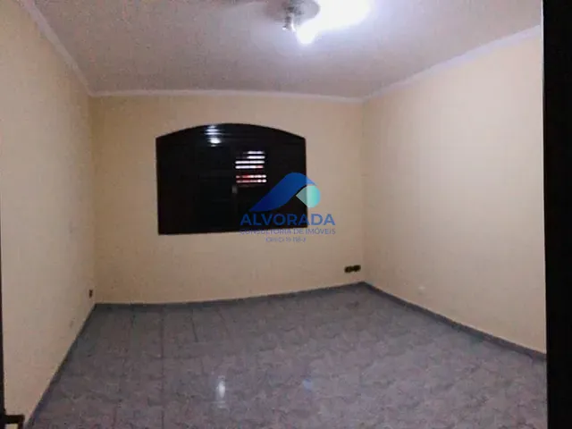 Casa com 323m² 3 quartos e 1 banheiro, à venda, no bairro Jardim Satélite em São José dos Campos