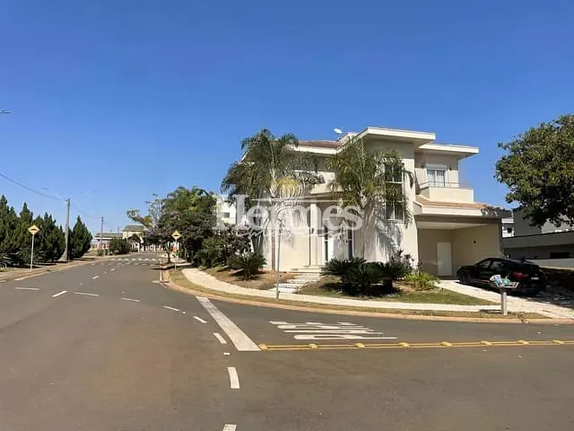 Casa com 460m² 3 quartos e 5 banheiros, à venda, no bairro Parque Brasil 500 em Paulínia