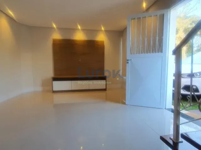 Casa com 150m² 3 quartos e 2 banheiros, à venda, no bairro Parque Nova Suíça em Valinhos