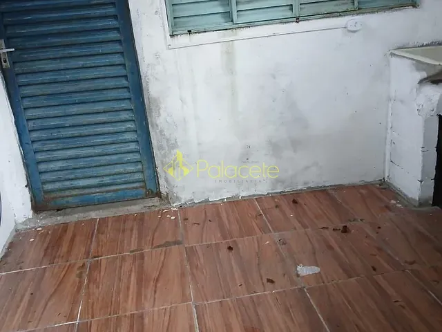 Casa com 88m² 2 quartos e 1 banheiro, à venda, no bairro Triângulo em Pindamonhangaba