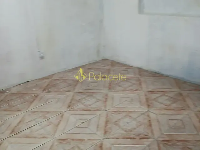 Casa com 88m² 2 quartos e 1 banheiro, à venda, no bairro Triângulo em Pindamonhangaba