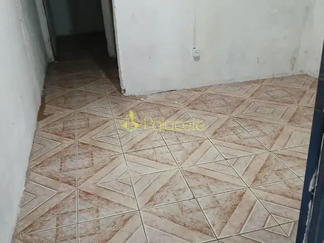 Casa com 88m² 2 quartos e 1 banheiro, à venda, no bairro Triângulo em Pindamonhangaba