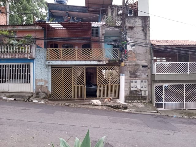 Casa com 342m² 8 quartos e 6 banheiros, à venda, no bairro Vila Menck em Osasco