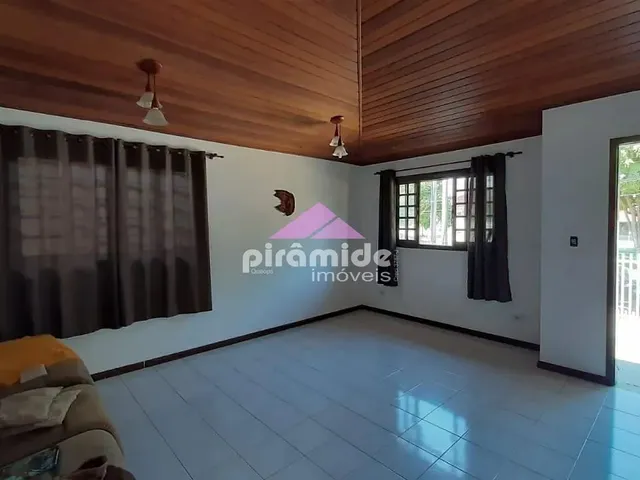 Casa com 125m² 3 quartos e 2 banheiros, à venda ou para alugar, no bairro Jardim das Indústrias em São José Dos Campos