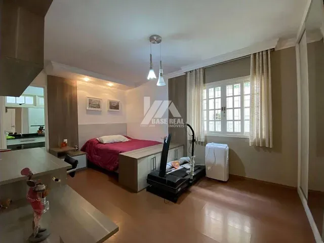 Casa 4 quartos e 5 banheiros, à venda, no bairro Estrela em Ponta Grossa