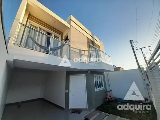 Sobrado com 118m² 3 quartos e 3 banheiros, à venda, no bairro Oficinas em Ponta Grossa