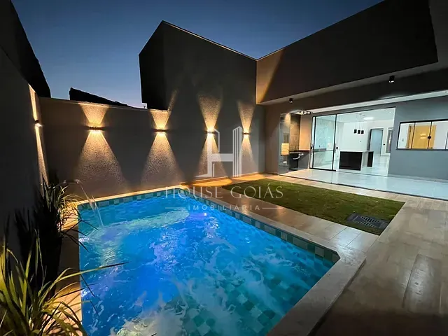 Casa com 263m² 3 quartos e 4 banheiros, à venda, no bairro Parque João Braz - Cidade Industrial em Goiânia