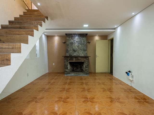 Casa 2 quartos e 2 banheiros, à venda, no bairro Areal em Pelotas