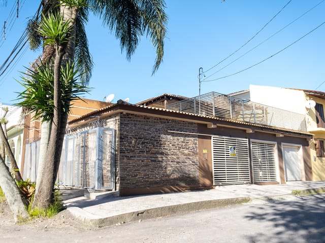 Casa 2 quartos e 2 banheiros, à venda, no bairro Areal em Pelotas