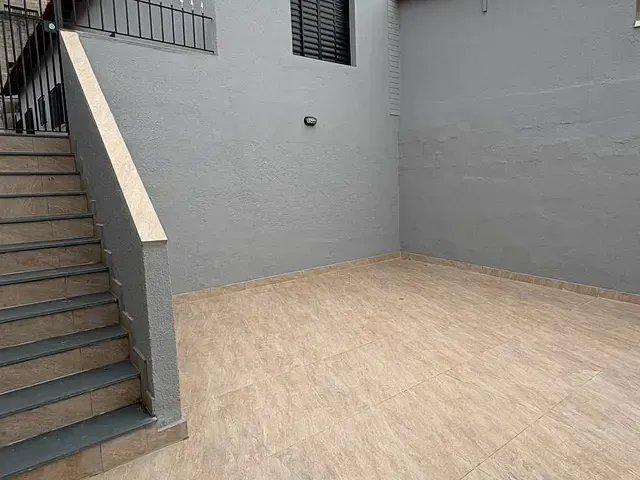 Casa 2 quartos e 2 banheiros, para alugar, no bairro Cidade Intercap em Taboão da Serra