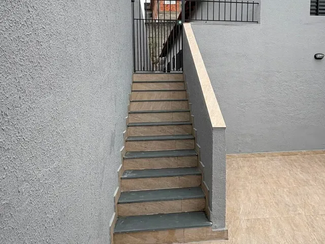 Casa 2 quartos e 2 banheiros, para alugar, no bairro Cidade Intercap em Taboão da Serra
