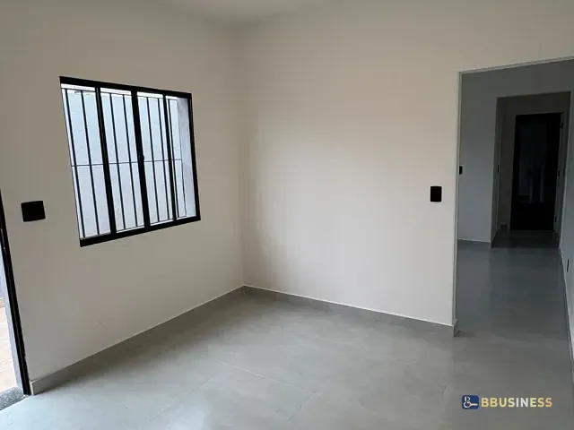 Casa 2 quartos e 2 banheiros, para alugar, no bairro Cidade Intercap em Taboão da Serra