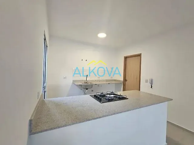 Casa 3 quartos e 3 banheiros, à venda, no bairro Jardim das Indústrias em São José dos Campos