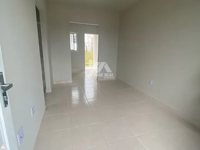 Casa 2 quartos e 1 banheiro, para alugar, no bairro Neves em Ponta Grossa