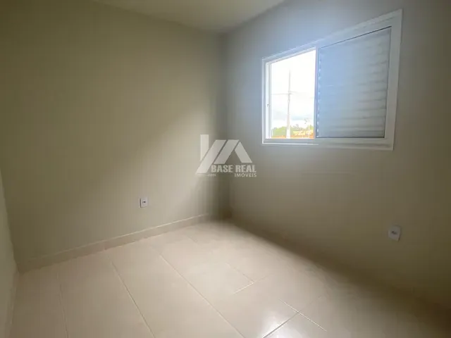 Casa 2 quartos e 1 banheiro, para alugar, no bairro Neves em Ponta Grossa