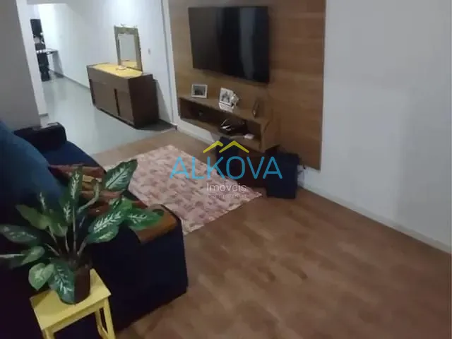 Casa 3 quartos e 2 banheiros, à venda, no bairro Jardim das Flores em São José dos Campos