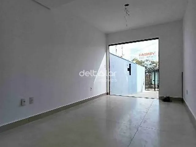 Casa com 109m² 2 quartos e 3 banheiros, à venda, no bairro Rio Branco (Venda Nova) em Belo Horizonte