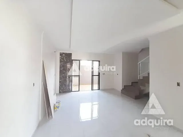 Sobrado 2 quartos e 3 banheiros, à venda, no bairro Boa Vista em Ponta Grossa