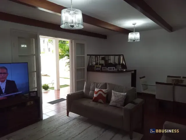Casa 4 quartos e 4 banheiros, à venda, no bairro Parque Rosário em Campos dos Goytacazes
