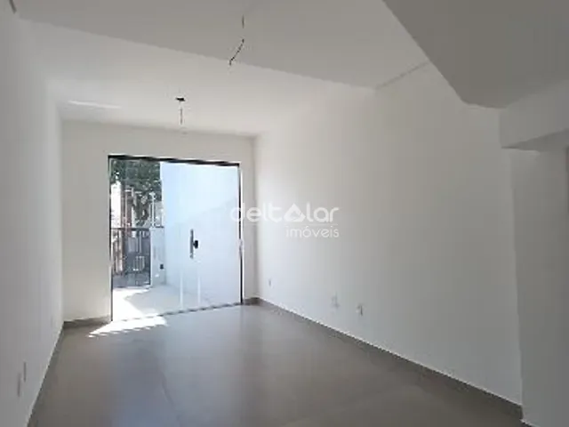 Casa com 122m² 2 quartos e 3 banheiros, à venda, no bairro Santa Mônica em Belo Horizonte