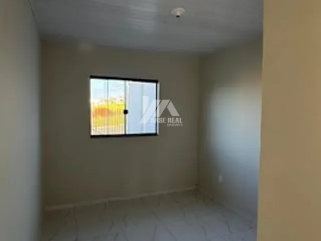 Casa 2 quartos e 1 banheiro, à venda, no bairro Neves em Ponta Grossa