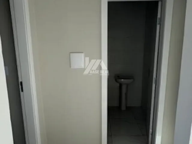Casa 2 quartos e 1 banheiro, à venda, no bairro Neves em Ponta Grossa