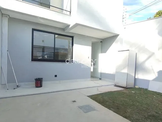 Casa com 112m² 3 quartos e 2 banheiros, à venda, no bairro Planalto em Belo Horizonte
