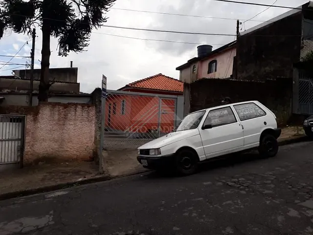 Casa com 300m² 3 quartos e 1 banheiro, à venda, no bairro Vila Santa Rosa em Mauá