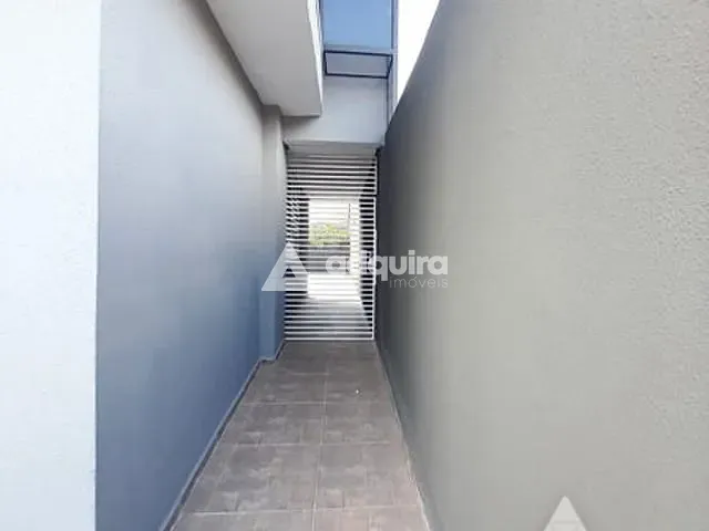 Sobrado 3 quartos e 2 banheiros, à venda, no bairro Estrela em Ponta Grossa