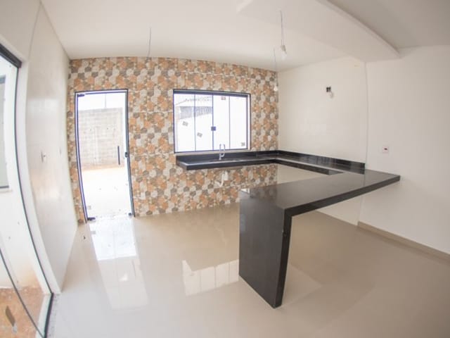 Casa com 150m² 3 quartos e 3 banheiros, à venda, no bairro Piracangaguá (Chácara Flórida) em Taubaté