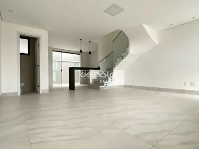 Casa com 96m² 3 quartos e 2 banheiros, à venda, no bairro Planalto em Belo Horizonte