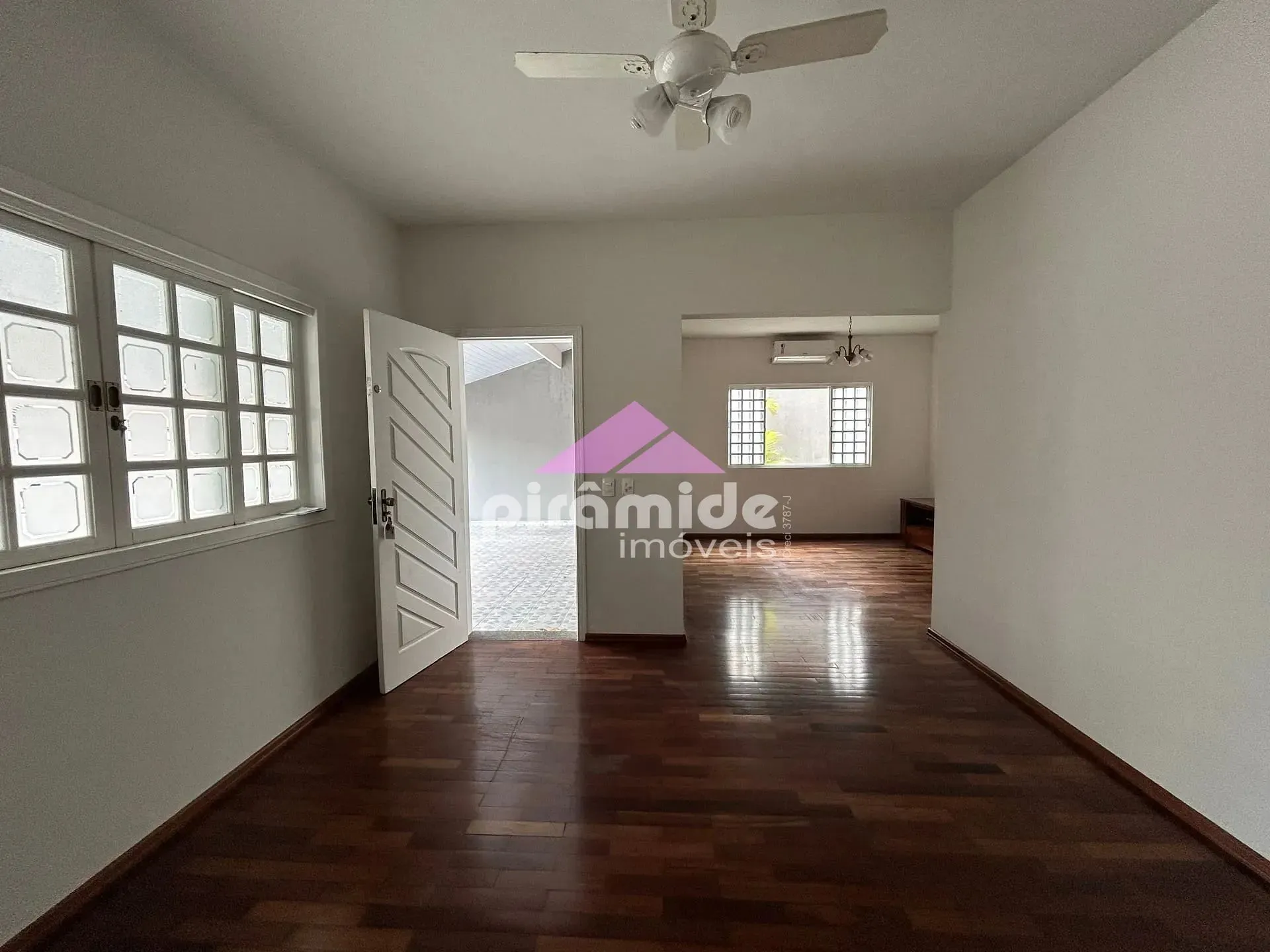 Casa, 4 quartos, 298 m² - Foto 5