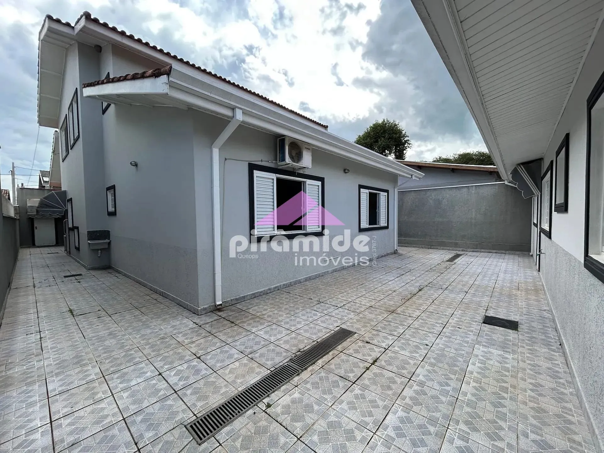 Casa, 4 quartos, 298 m² - Foto 27