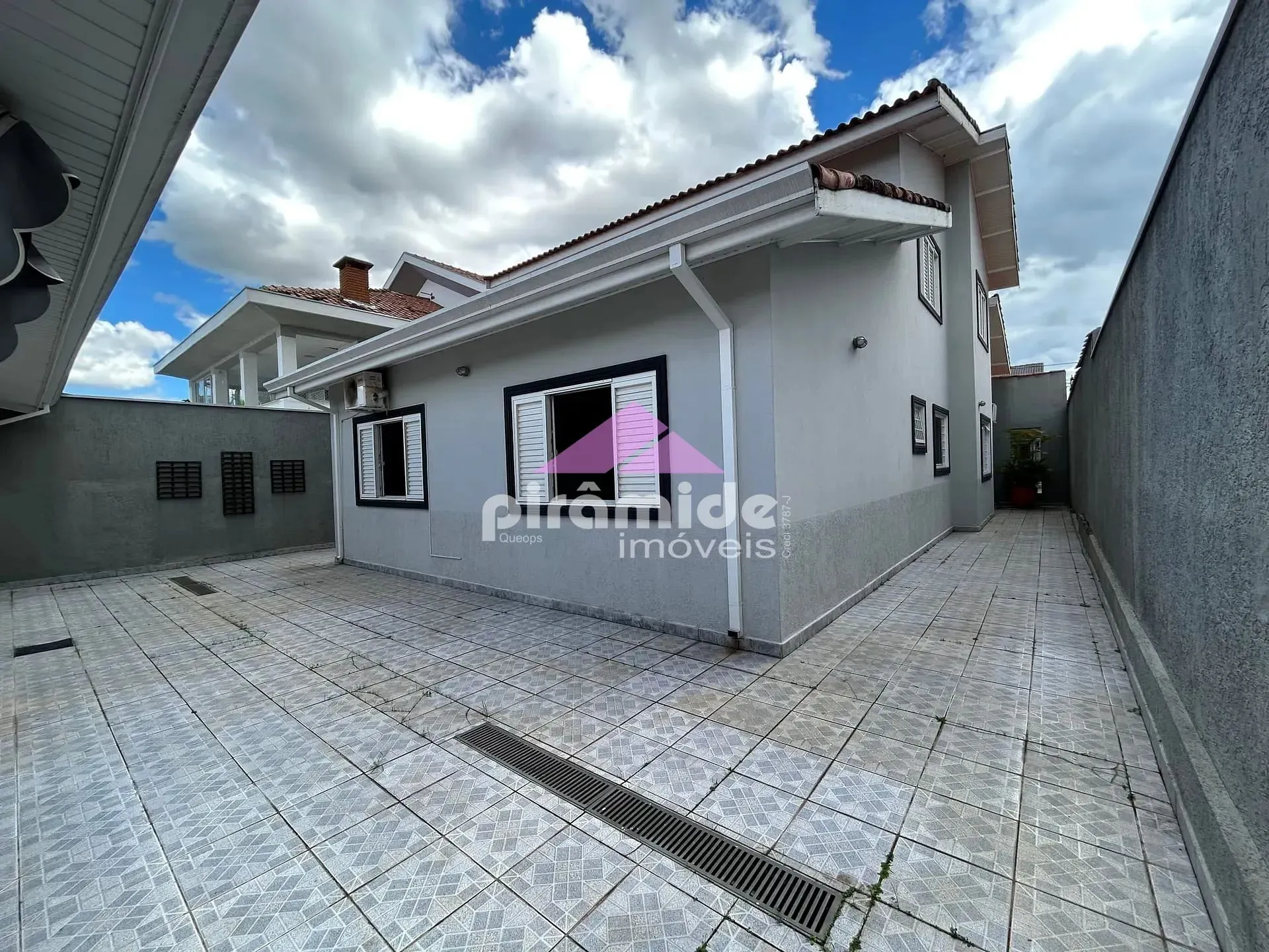 Casa, 4 quartos, 298 m² - Foto 34