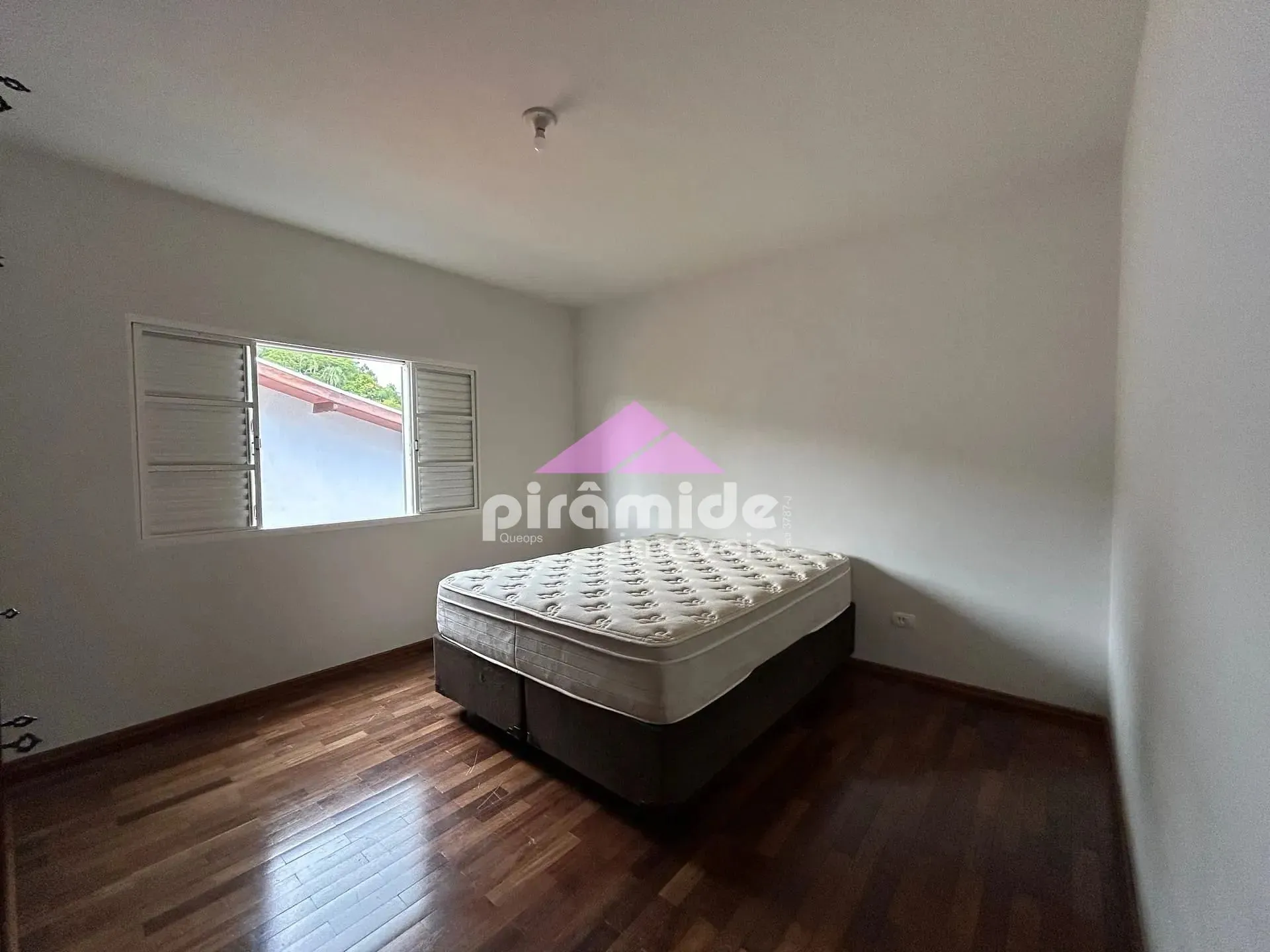 Casa, 4 quartos, 298 m² - Foto 44