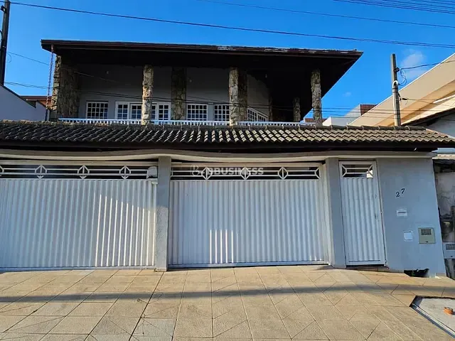 Casa 4 quartos e 3 banheiros, à venda, no bairro Bosque em Vinhedo